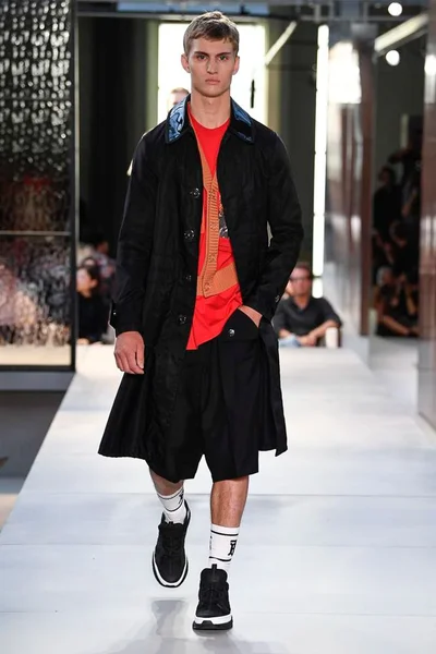 Look 107